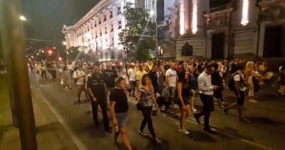 Протестно шествие против властта блокира "Орлов мост" 