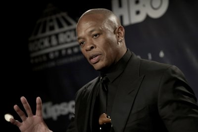 Dr. Dre - най-богатият музикант на десетилетието