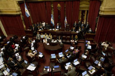 Аржентинските депутати си замразиха заплатите