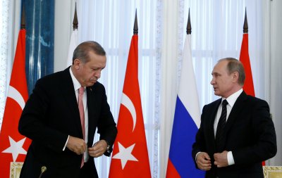 Русия разтревожена от турски войски в Либия