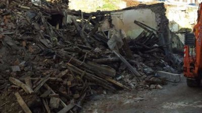 Сграда се срути в Камерун и уби четирима 