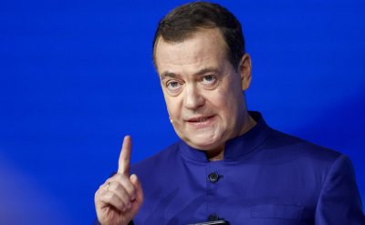 Медведев пак плаши НАТО с война