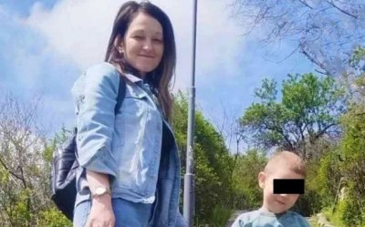 Стотици изпратиха Христина, убита с АТВ, майка й е на ръба