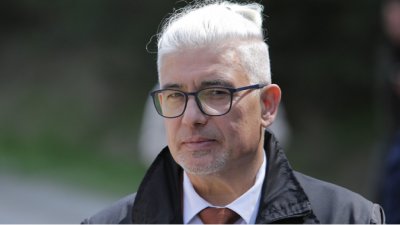 Следовател: Никола Бургазлиев не натиска спирачките на АТВ-то, когато гази Христина и Марти