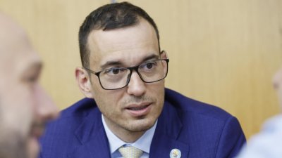 Терзиев: Хората не се интересуват от политически интриги, а искат по-добър живот 