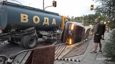 Чие синче се натресе във водоноска призори?