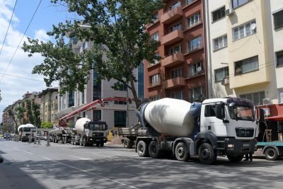 Бетоновоз блъсна пешеходец в София
