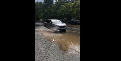 Жестока буря удави Рудозем (ВИДЕО)