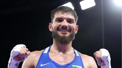 Браво! Българин ще спори за световната титла по бокс