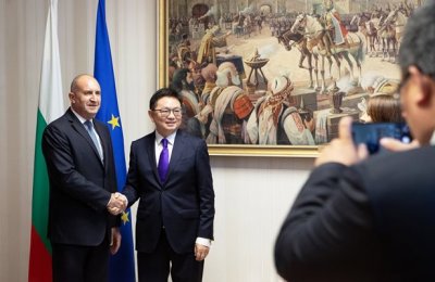 Радев: Китай е наш важен партньор