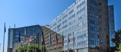 Продават емблемата на кв. "Изток" в столицата