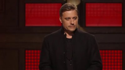 Кой пръв ще шибне шамар на Карамазов?