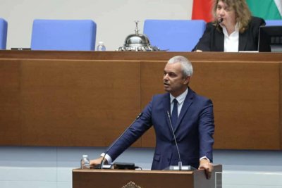 Костадинов поучава Желязков: Българско малцинство в Северна Македония няма