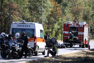 Кола се обърна по таван в София, има 2 жертви (СНИМКИ)