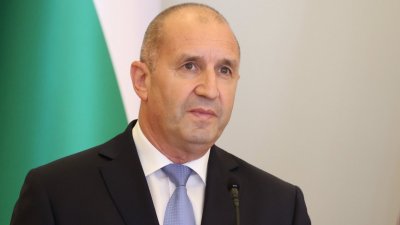 Радев за Деня на независимостта: Отдаваме почит към политическата зрялост на предците ни