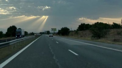 АПИ реорганизира трафика по АМ "Хемус" край Яна за прибиращите се в София