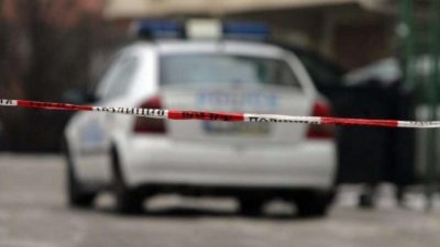 Мъртвият в София се нанизал на парапет, двойка наркомани са задържани