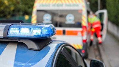 Кола блъсна 73-годишна жена на паркинг в Раднево