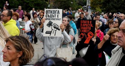 Варненци се възмутиха от отвода по делото "Коцев" - пак излязоха на протест