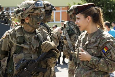 74% от румънците подкрепят въвеждането на доброволна военна служба