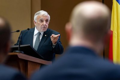 Управителят на Националната банка на Румъния предупреди за опасност от рецесия