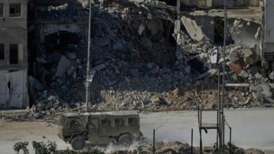 Най-малко 90 души са загинали в Газа през последното денонощие