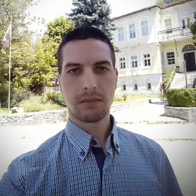 В Огняново си защитиха пребития от хотелиер кмет на селото