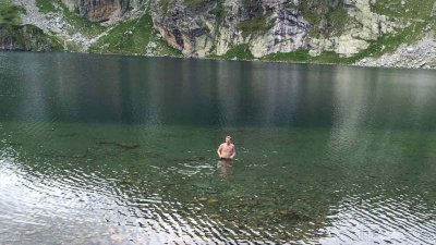 Издирват италианец, плувал в едно от Седем рилски езера