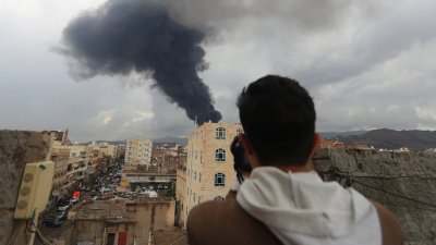 Израел удари столицата на Йемен