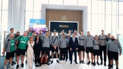 Национален отбор кацна в Истанбул