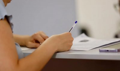НАП: Данъчните декларации догодина ще се подават в лева