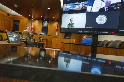 Обвиненият в убийството на Чарли Кърк се яви пред съда
