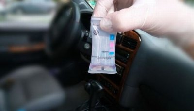 Спипаха 18-годишен шофьор в момент на употреба на наркотици
