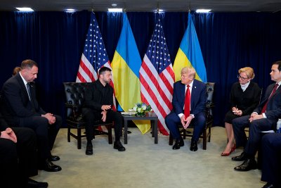 Зеленски към Тръмп в Ню Йорк: Ще продължим, докато Русия не прекрати войната 