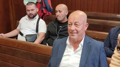 Отложиха делото срещу кмета на Минерални бани заради влошеното му здраве