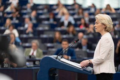 Урсула: ЕС и Украйна ще отделят 2 млрд. евро за производството на дронове