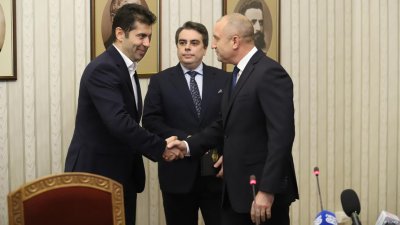 Доц. Татяна Буруджиева: Ще пристане ли ПП на Радев?