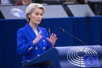 Урсула оцеля, Европарламентът отхвърли вота срещу нея