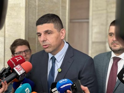 Иво Мирчев: Ние не се катерим по гърба на Борисов, язди го Голямото Д