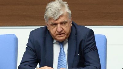Екоминистър Манол Генов: Проверяваме всички сигнали и строежи, довели до бедствието в Елените 
