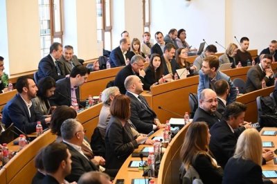 СОС гласува спешно 9 млн. лв. за техника на "Софекострой"