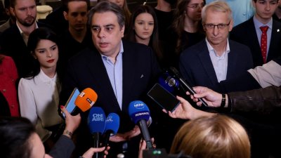 Асен Василев: Прокуратурата пречи всячески да се реши кризата с боклука в София 