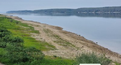 Дунав се превърна в поле край Лом, в коритото на реката има цели острови 