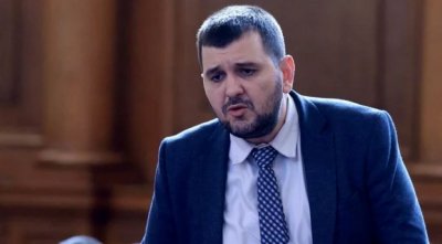 "Гениите" от ДСБ: За да сме богати като германците, да отпаднат почивните понеделници след празник през уикенда
