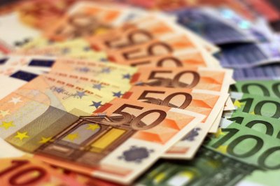 Дават ни два почивни дни бонус за Нова година заради еврото
