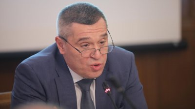 Зърнопроизводителите искат оставката на земеделския министър