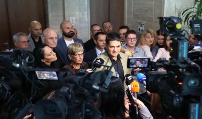 Радостин Василев: Време е за оставка на правителството