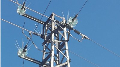 Ток удари дете, покатерило се на елстълб в голямото междучасие