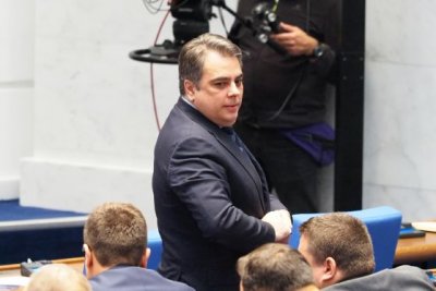 Асен Василев: Искаме главата на Даниел Митов