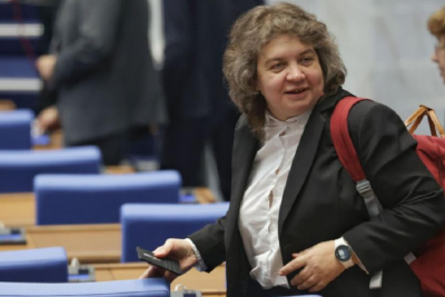 Киселова се връща в Софийския университет
